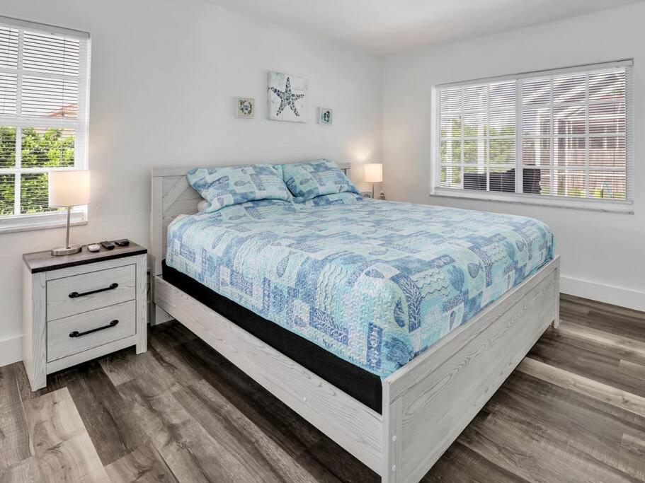 Elevated 1152 - Serene Family Friendly 4 Bed Pool Home Marco Island Eksteriør billede